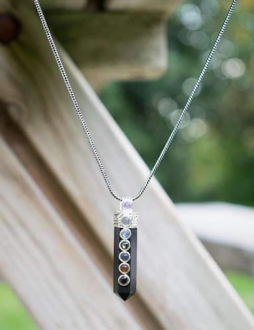 pendant-stone-mineral-Oniz-7chakras-chain-metal