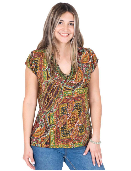 bedruckte-Seidenbluse-Frau-Hippie