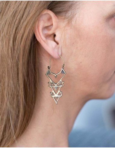 boucles d'oreilles triangle en argent sculpté à la main