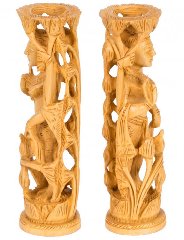 Statue de la tour en bois... 2