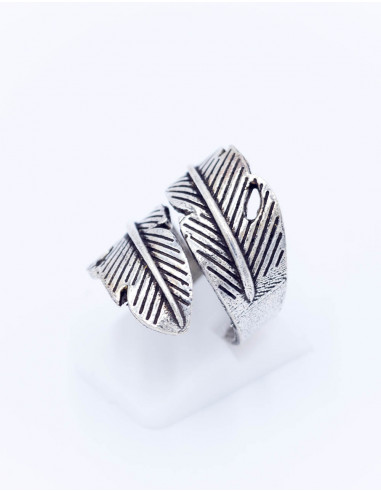 Leaf Carved Ring