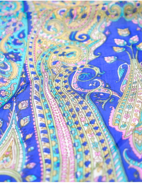 Sciarpa di seta blu
