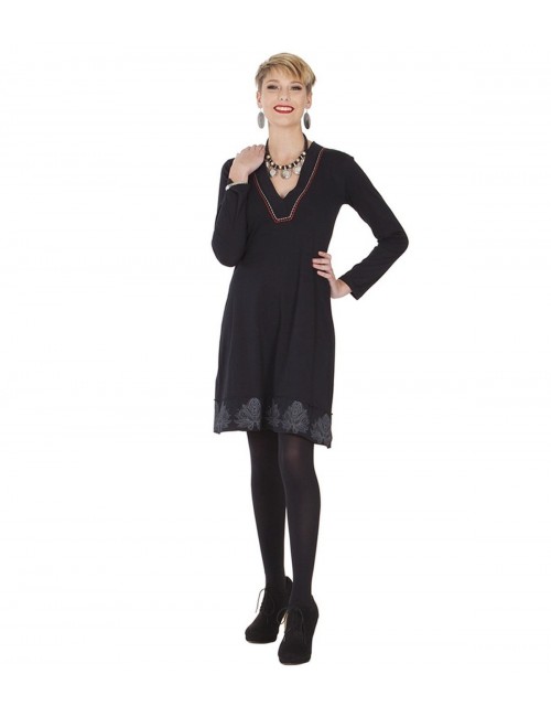 ethnisch_schwarzes_winter_kleid