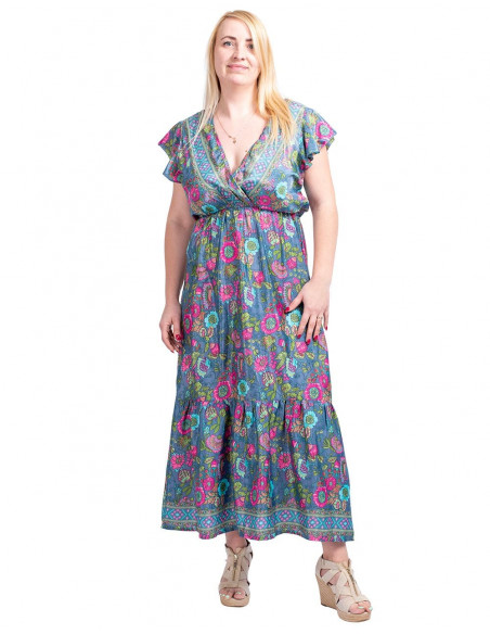 Kleid mit weitem Ausschnitt