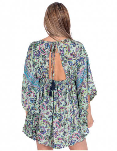 Vestido Curto com Mangas