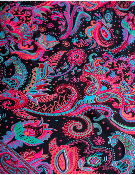 vestido de seda estampado