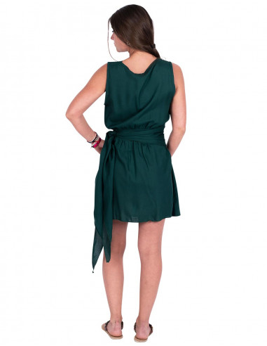 Vestido verde com decote drapeado
