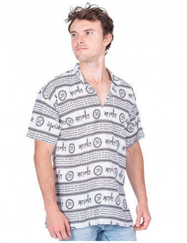 Camisa branca de manga curta