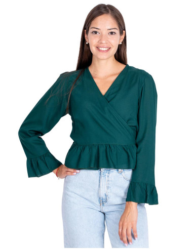Blusa verde con volant