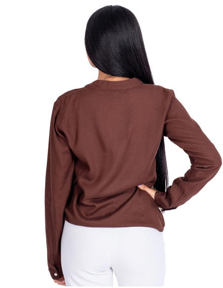 Chemise marron avec boutons