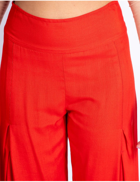 pantalon-recto-con-pinzas-rayon-rojo