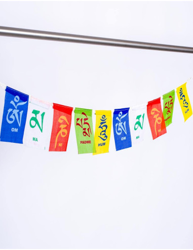 banderines-tibetanos-simbolos-om-pequeños