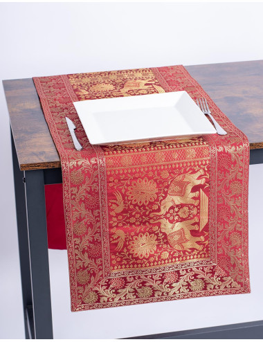 camino-decorativo-brilloso-rojo-elefantes