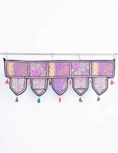 Handgefertigter lila Toran