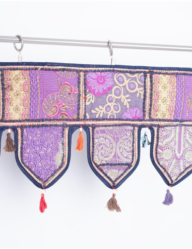 Handgefertigter lila Toran