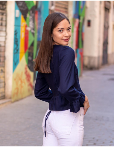 Chemise bleue à volants