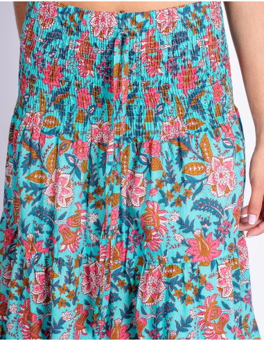Hellblauer bedruckter Hippie-Rock