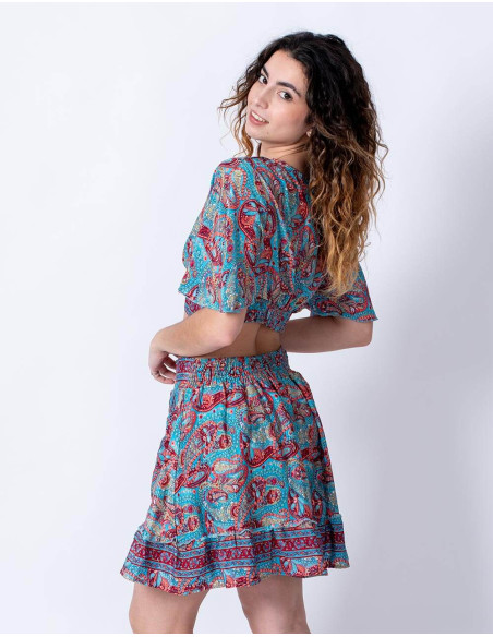 Deslumbre com Elegância! Conjunto Seda Estampada: Saia e Top para Brilhar.