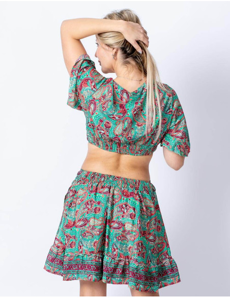 Set top e gonna in seta stampata: stile boho con eleganza indù