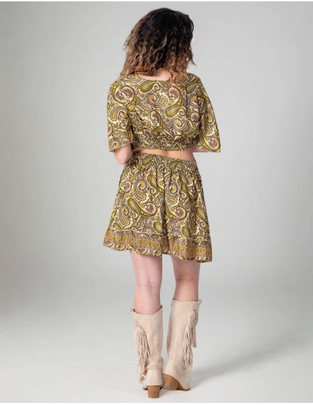Set mit Paisley-Gelb bedrucktem Boho-Seidenoberteil und -Rock