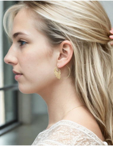 Artisanal Carved Earrings in the Shape of Pigeon Wings