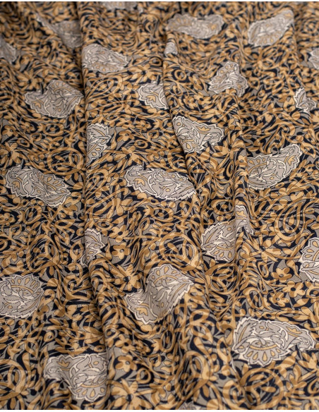 Short court en soie imprimé très cool dans les tons marron