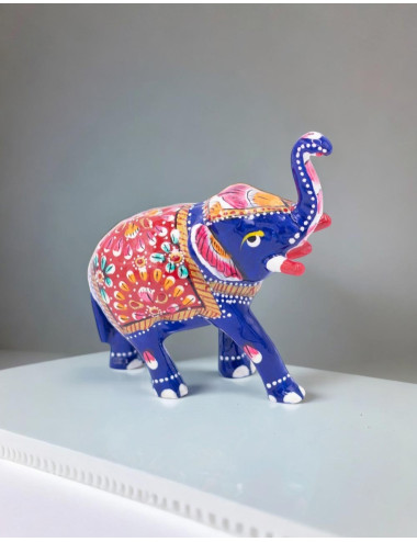 Statua di elefante in...