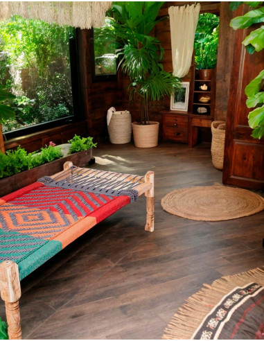 Lit de repos en bois fabriqué à la main en Inde - Design unique et traditionnel