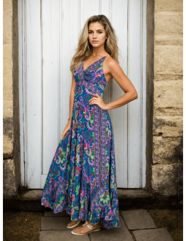 Abito lungo in seta con fiori multicolori – Ispirazione bohémien ed eleganza indiana
