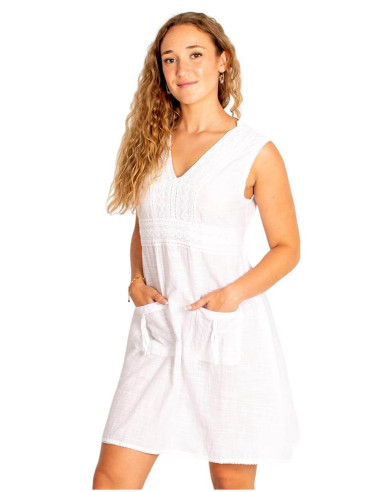 Weißes Kleid im Boho-Chic mit Stickerei