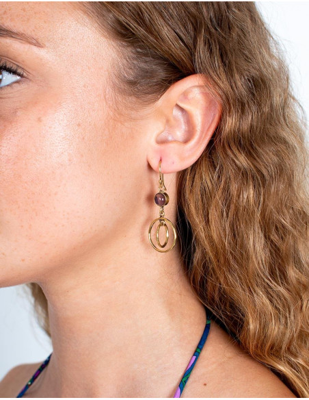 Boucles d'oreilles en or avec cercles et pierres minérales