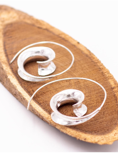 Boucles d'oreilles spirales faites à la main en Inde – Argent ou or