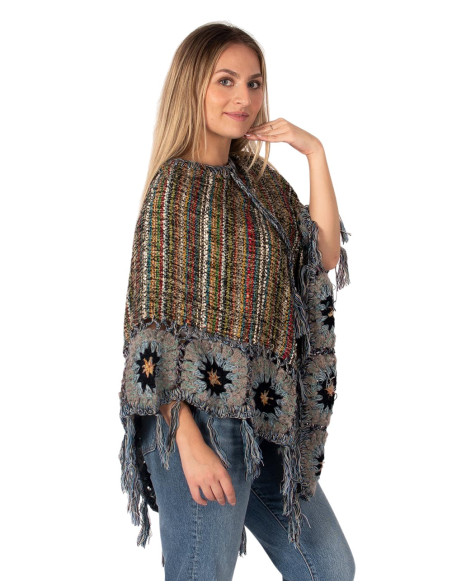 Handmade triangular poncho with fringes – Handmade in India