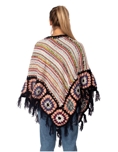 Poncho triangolare fatto a mano con frange –...