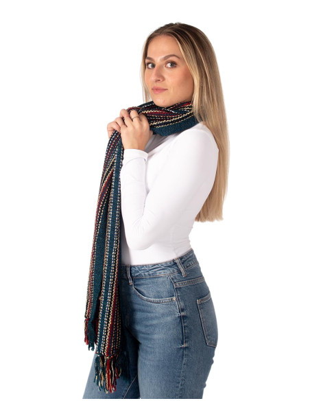 Handmade cotton scarf, hand-knitted in India