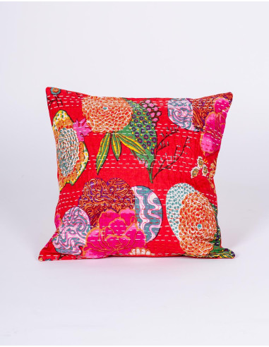 Housse de coussin à imprimé floral sur fond rouge