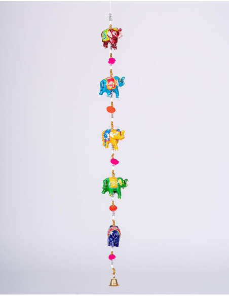 Pendentif éléphant décoratif en céramique avec pompons