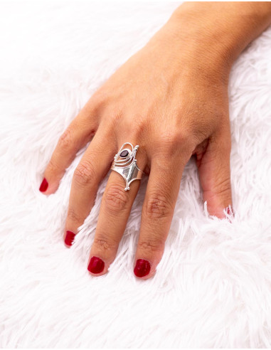 Anel artesanal com pedra mineral – Ouro ou prata