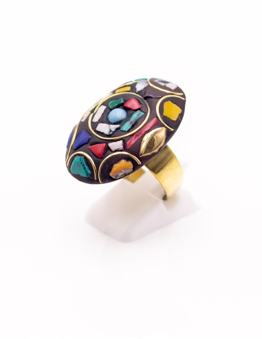 Grande anello fatto a mano con pietre naturali