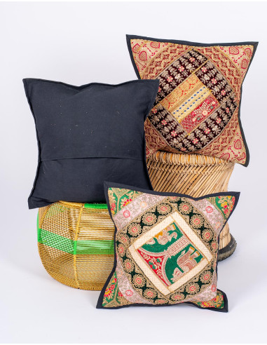 Cuscino nero indiano ricamato 40x40 cm – Fodera...