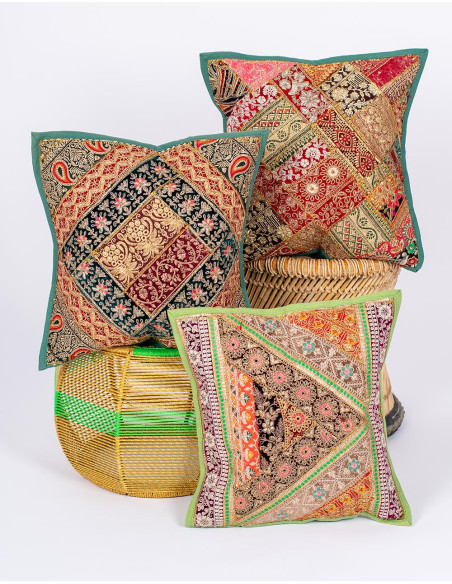 Cojín Verde Bordado Artesanal Indio 40x40 – Funda Étnica Única