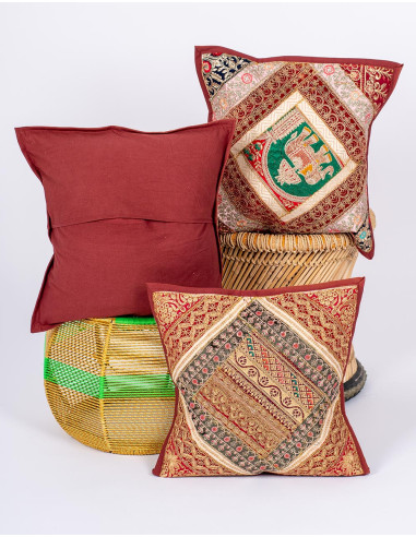 Coussin en terre cuite avec broderie indienne à...