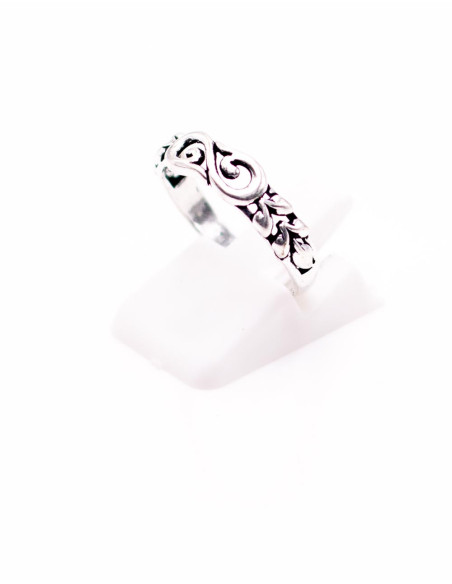 Handgefertigter indischer Spiralring aus versilbertem Messing – Ethnisches Design