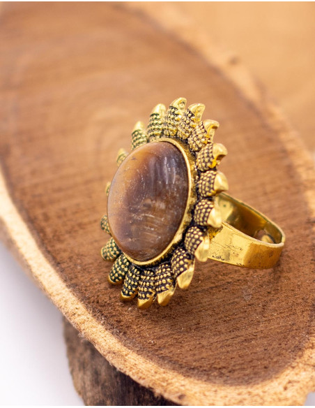 Anel indiano artesanal em ouro com pedra grande – Joia étnica exclusiva