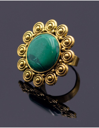 Anel indiano artesanal em ouro com pedra grande...