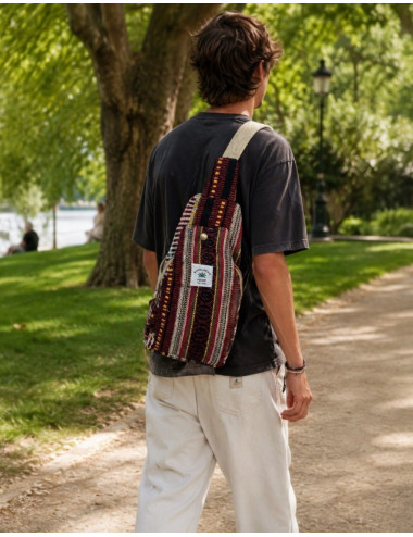 Dreieckiger Rucksack aus...