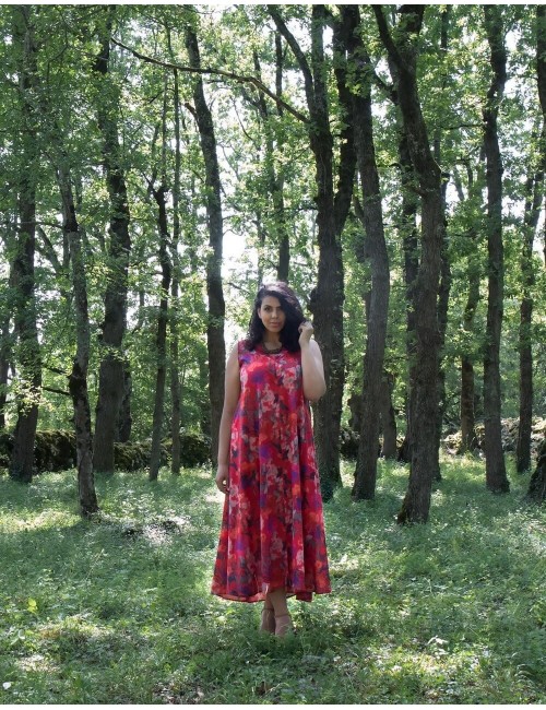 Kleid-lang-breit-Bogen-rot-außen