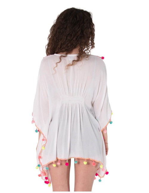 Poncho- white-pompons-boho-chic