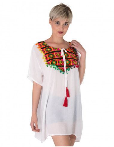 white-blouse-beach-pompoms-front-front