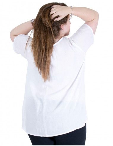 t-shirt-bianca-taglie forti-ricami-pompon-schiena